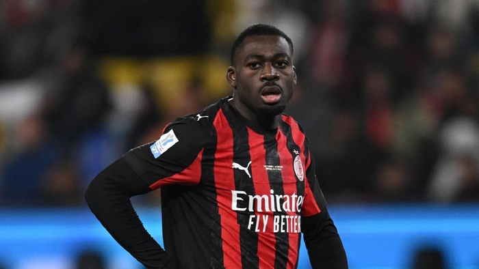 世俱杯买球-加拉塔萨雷3000万欧报价福法纳遭拒，球员坚持留米兰|AC米兰|土超|加拉塔萨雷俱乐部|奖金|体育赛事讨论_新浪体育_新浪新闻